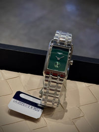 Montre Rectangulaire Élégante