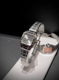 Montre Carrée Élégante