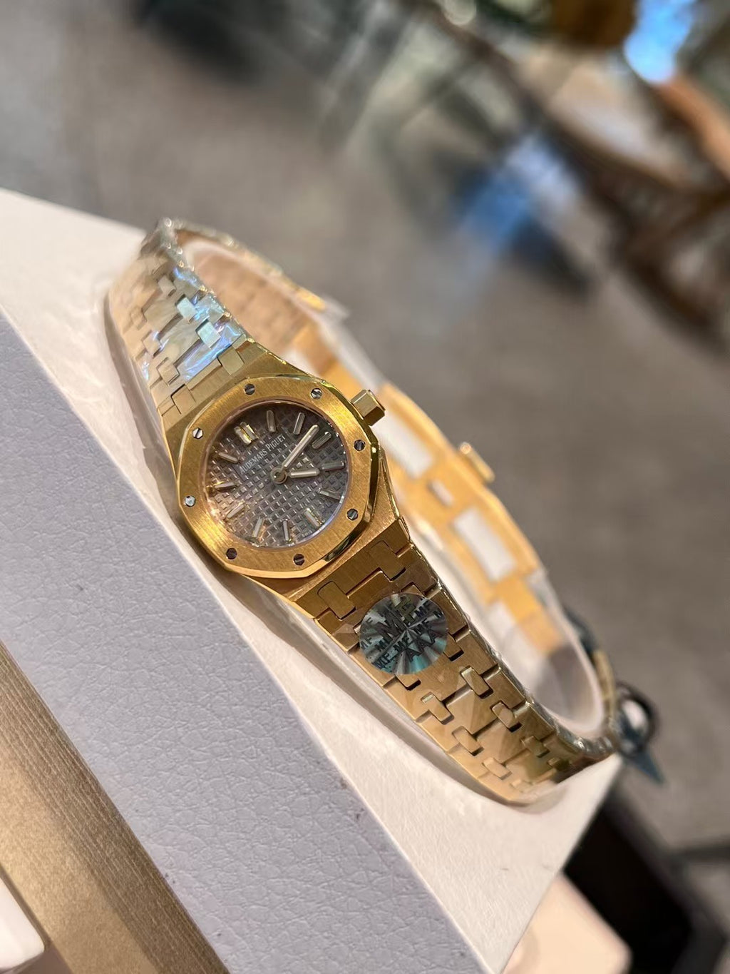 Audemars Piguet — Royal Oak Lady