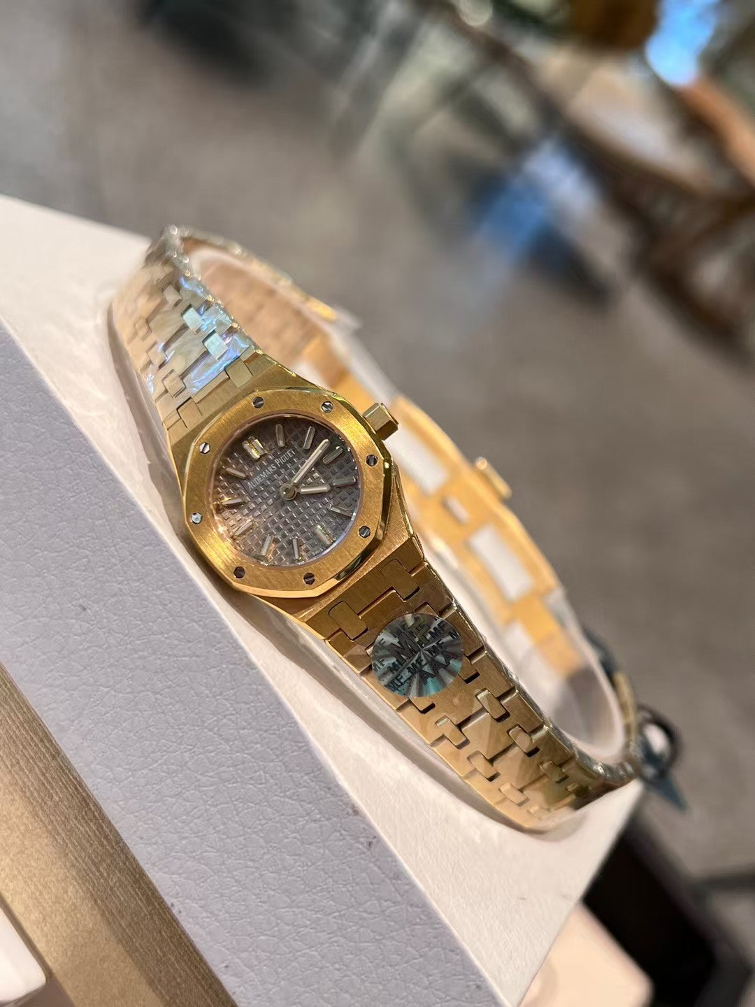 Audemars Piguet — Royal Oak Lady